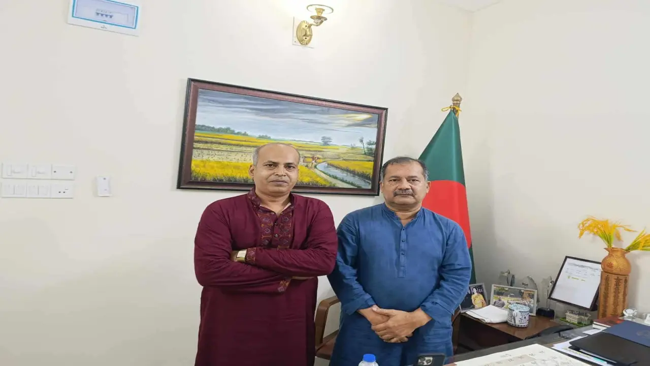 তথ্যমন্ত্রীর সঙ্গে জিওপি নেতার সাক্ষাৎ