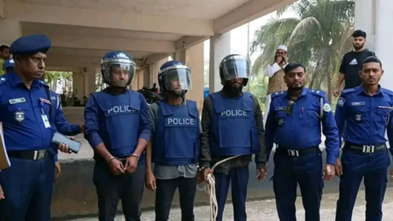ভোলায় এসপি শহীদুল্লাহ কাওছারের নির্দেশে প্রতিবন্ধী নারীকে গণধর্ষণের ঘটনায় জড়িত ৩ আসামী গ্রেফতার