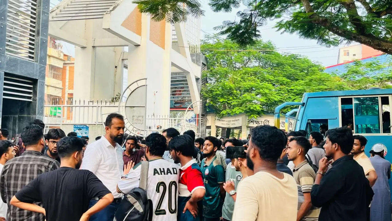 যবিপ্রবিতে দিনভর উত্তেজনা, সমঝোতায় শেষ
