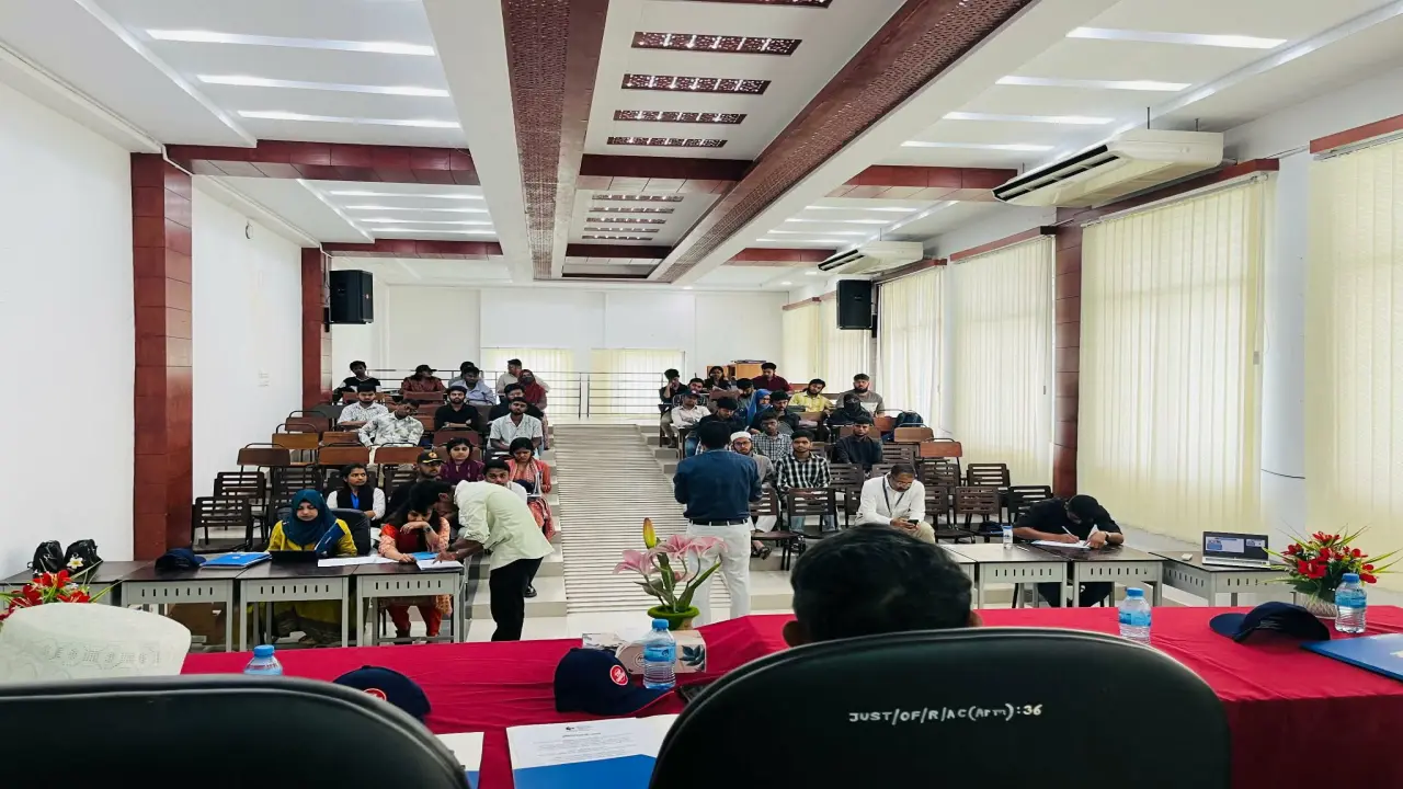যবিপ্রবিতে টেকসই উন্নয়ন ও প্রাতিষ্ঠানিক সুশাসন বিষয়ক কর্মশালা অনুষ্ঠিত