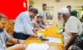 মেহেন্দিগঞ্জে প্রতিমন্ত্রীর নির্দেশনায় স্বচ্ছ প্রক্রিয়ায় প্রতিবন্ধী কার্ড বিতরণ।