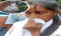 নারী মাদক কারবারীকে  আটকে পুলিশে দিলো  ছাত্রদল