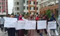 শিক্ষার্থীর ওপর হামলার প্রতিবাদে  সহপাঠীদের বিক্ষোভ, বিচারের দাবিতে ৭২ ঘণ্টার আলটিমেটাম