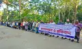 ভোলায় জমিজমা বিরোধকে কেন্দ্র করে নারী দিয়ে ফাঁসানো চেষ্টার প্রতিবাদে মানববন্ধন।